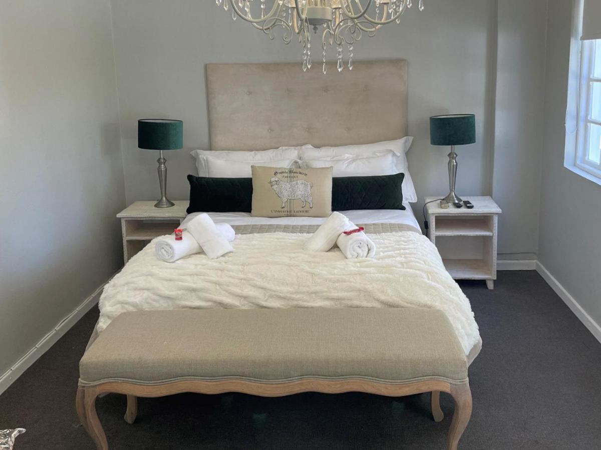 La Belle Guest House Bloemfontein Kamer foto